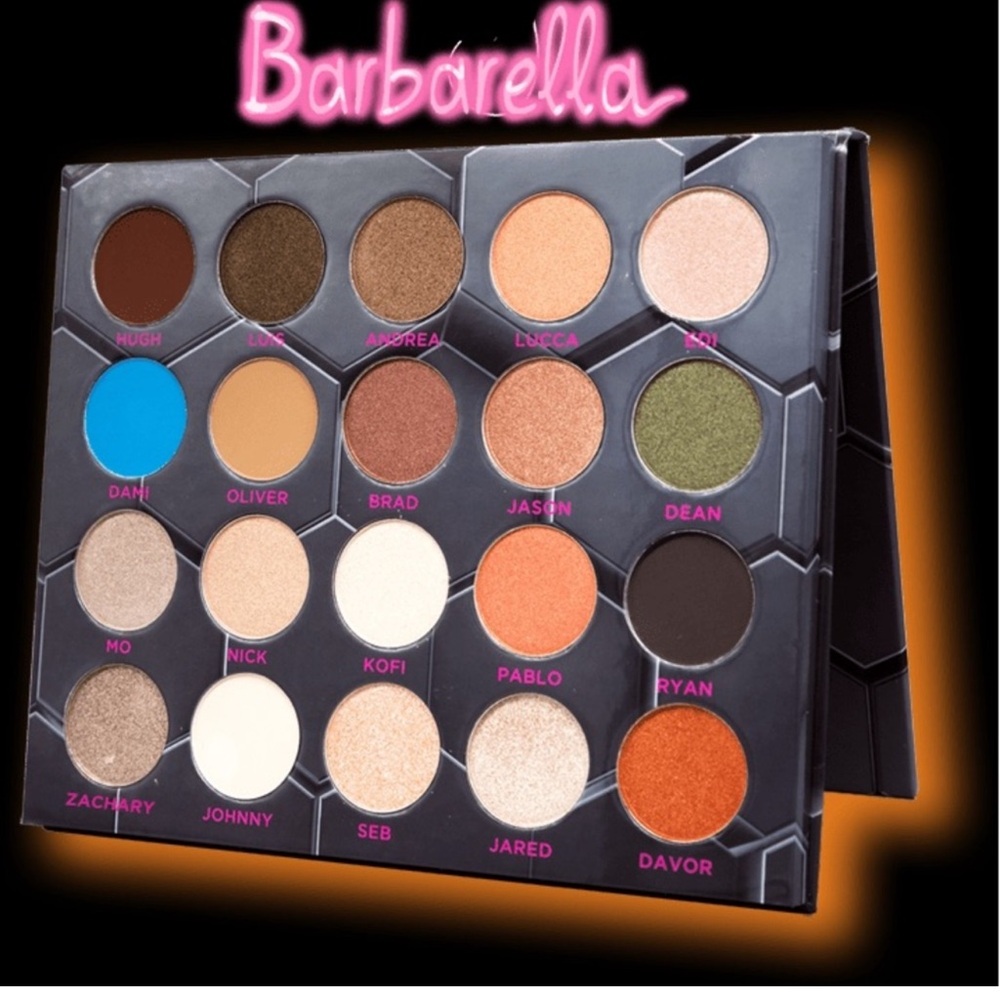 Beebeauty london Barbarella eyeshadow palette